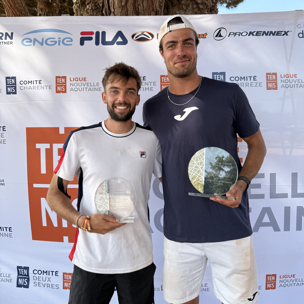 Championnat Régional 2ème série Messieurs :
Pierre DELAGE gagne en finale contre Louis DUSSIN 6/3 6/4
Robinson LE MEUR s'incline en 1/2 finale